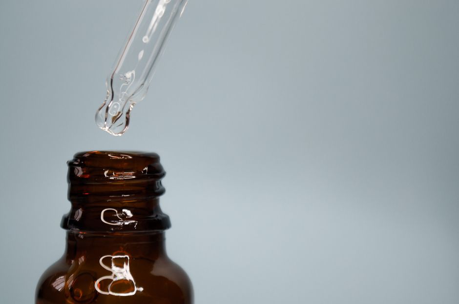 Cómo se dosifica el CBD: el método de empezar bajo y subir despacio